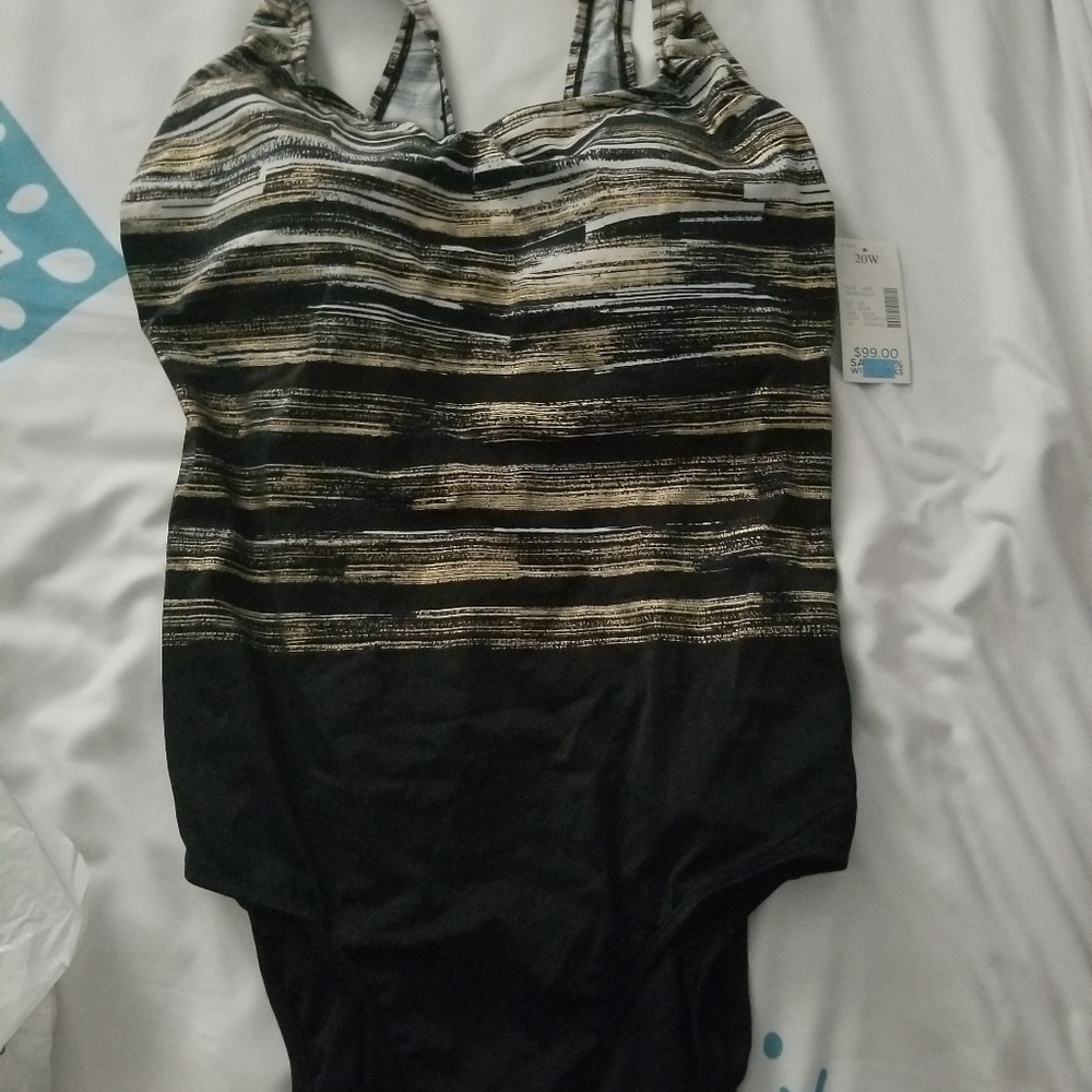 - NWT Women's size 20 one piece swimsuit.